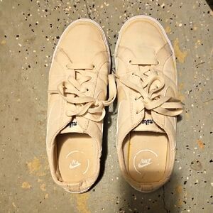 Nike Cream Sneakers with Textured Fabric and Rounded Toe